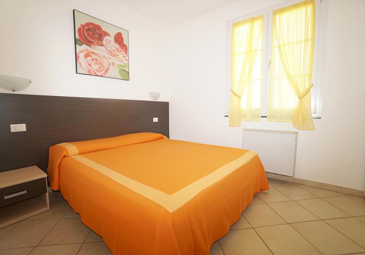 Aparthotel Rosa Dei Venti Vada Esterno foto