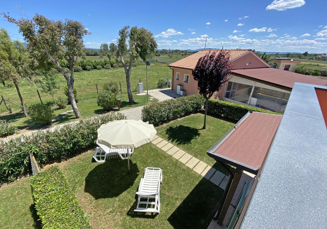 Aparthotel Rosa Dei Venti Vada Esterno foto